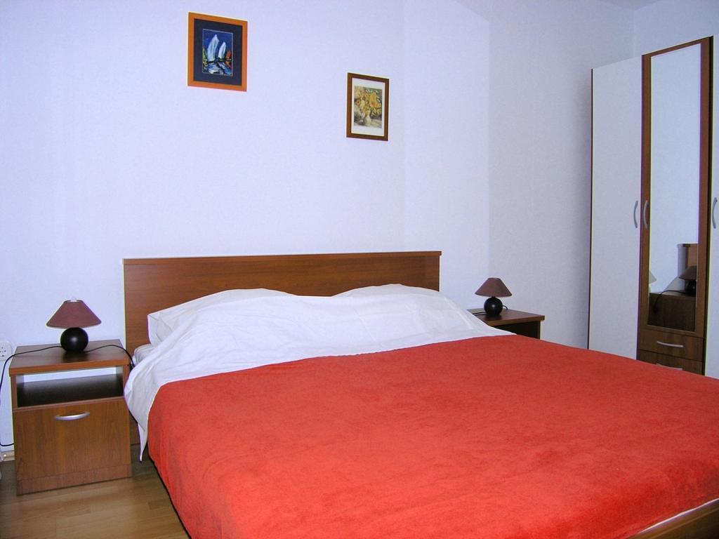 Zahija Apartment 克尔克 客房 照片