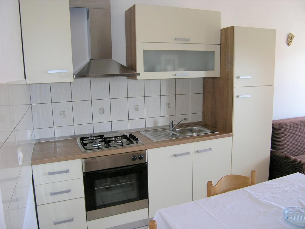 Zahija Apartment 克尔克 客房 照片